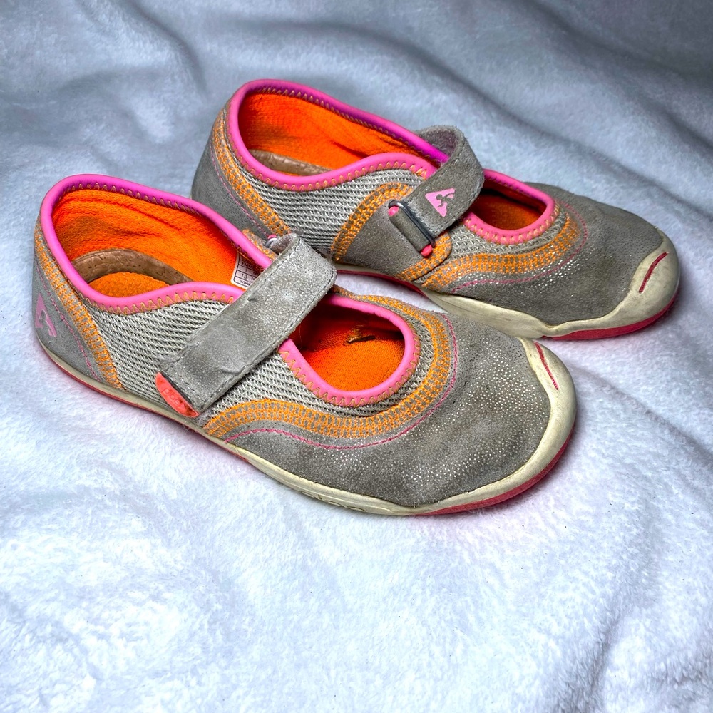 GUC PLAE Mary Jane’s Shoes